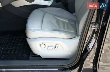 Внедорожник / Кроссовер Audi Q5 2015 в 