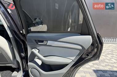 Внедорожник / Кроссовер Audi Q5 2015 в 