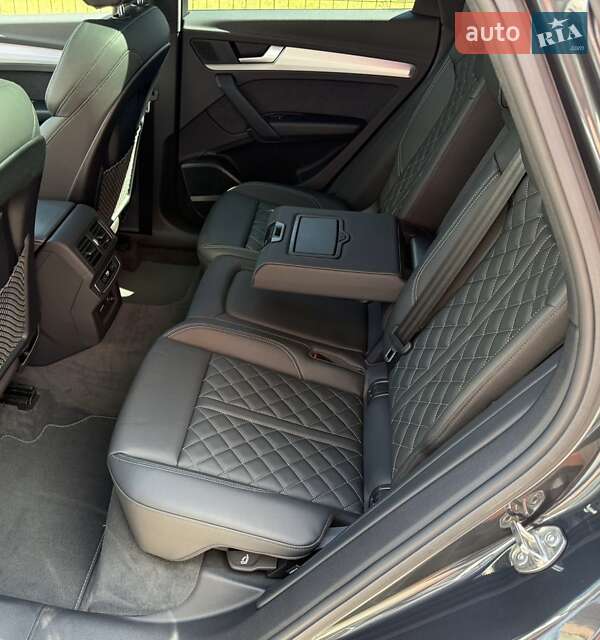 Внедорожник / Кроссовер Audi Q5 2022 в Черкассах