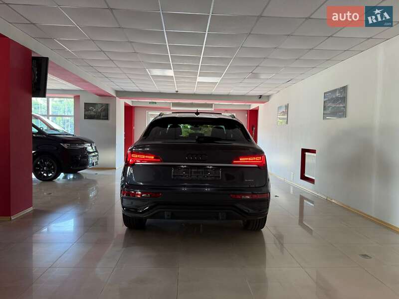 Внедорожник / Кроссовер Audi Q5 2022 в Черкассах