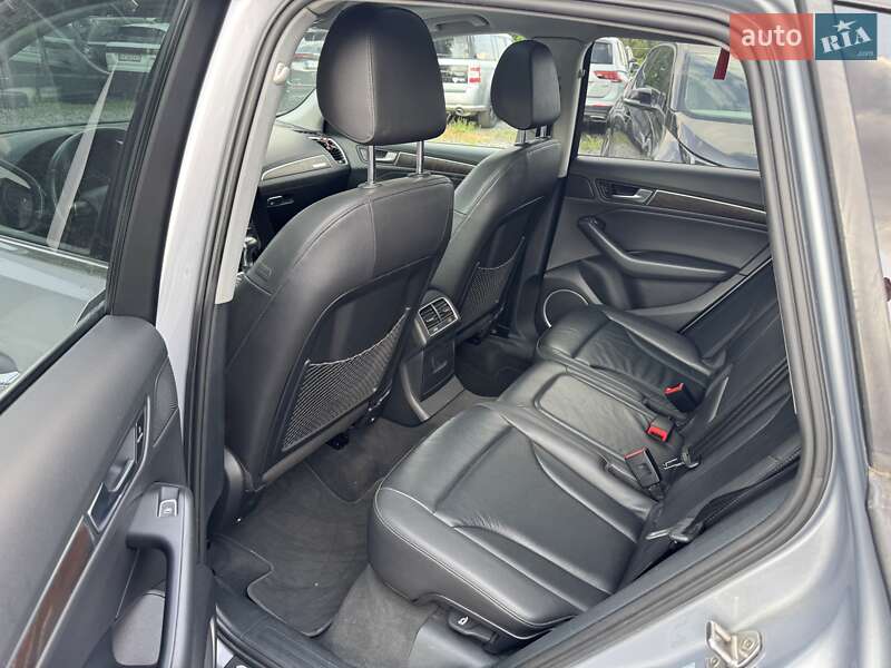Внедорожник / Кроссовер Audi Q5 2016 в Киеве