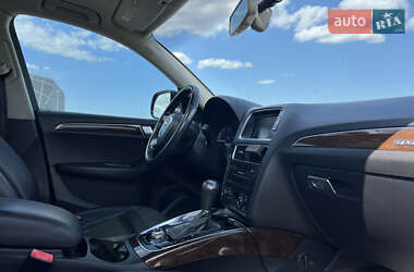 Внедорожник / Кроссовер Audi Q5 2011 в 