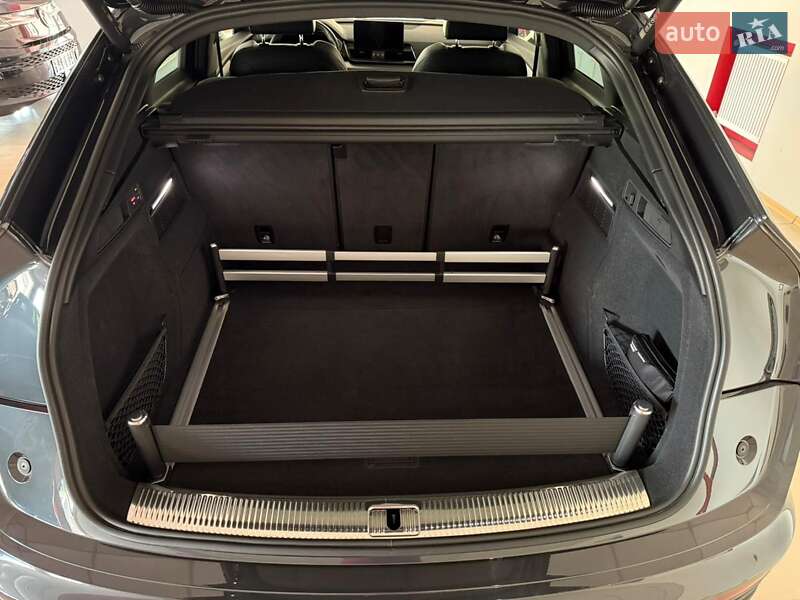 Внедорожник / Кроссовер Audi Q5 2022 в Черкассах