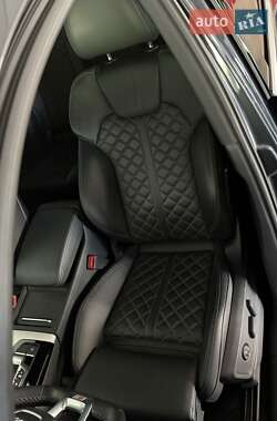Внедорожник / Кроссовер Audi Q5 2022 в 