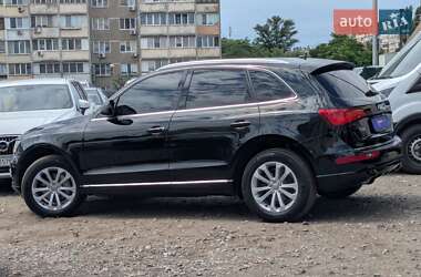 Внедорожник / Кроссовер Audi Q5 2015 в 