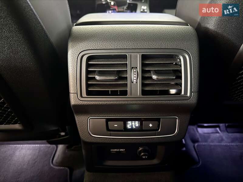 Внедорожник / Кроссовер Audi Q5 2022 в Черкассах