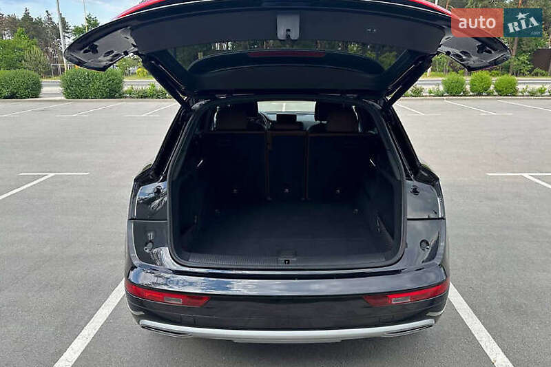 Внедорожник / Кроссовер Audi Q5 2017 в Киеве