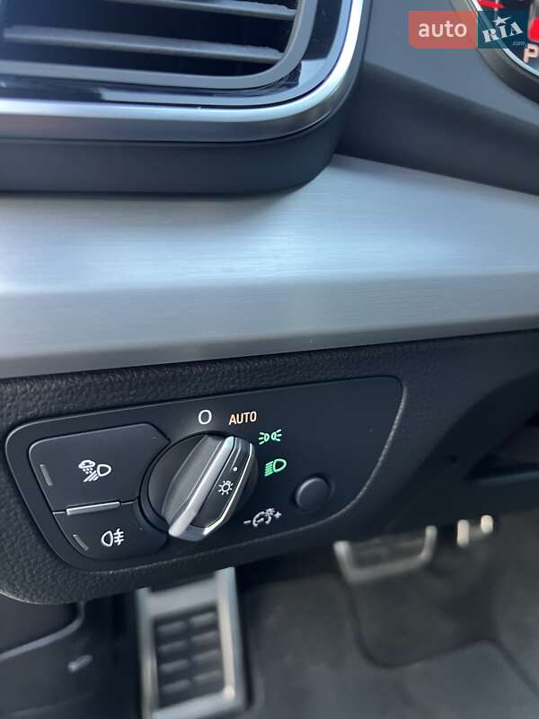 Внедорожник / Кроссовер Audi Q5 2021 в Луцке фото 16 Внедорожник / Кроссовер Audi Q5 2021 в Луцке