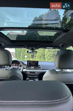 Внедорожник / Кроссовер Audi Q5 2021 в 