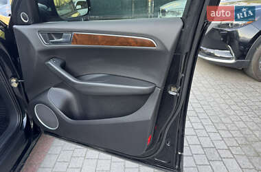 Внедорожник / Кроссовер Audi Q5 2009 в 