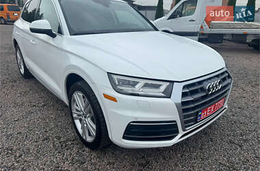 Внедорожник / Кроссовер Audi Q5 2018 в 