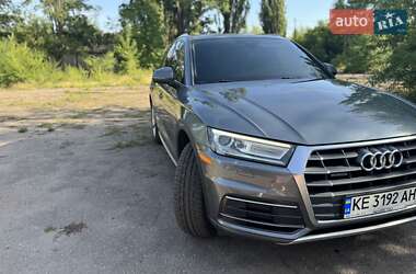 Внедорожник / Кроссовер Audi Q5 2017 в 