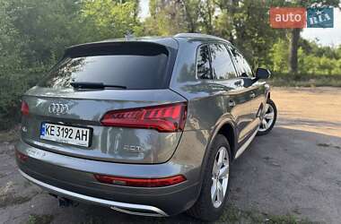 Внедорожник / Кроссовер Audi Q5 2017 в 