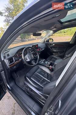 Внедорожник / Кроссовер Audi Q5 2017 в 