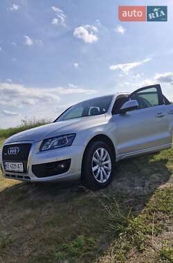 Внедорожник / Кроссовер Audi Q5 2009 в 