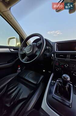 Внедорожник / Кроссовер Audi Q5 2009 в 