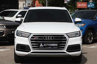 Внедорожник / Кроссовер Audi Q5 2018 в 