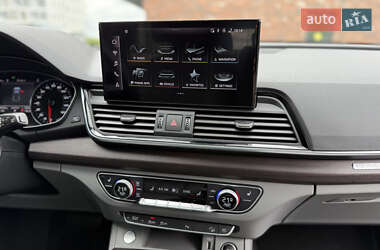 Внедорожник / Кроссовер Audi Q5 2022 в 