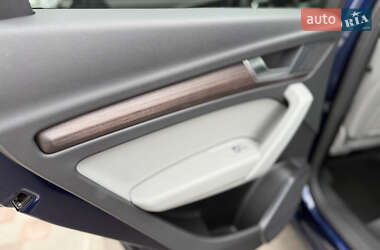 Внедорожник / Кроссовер Audi Q5 2022 в 