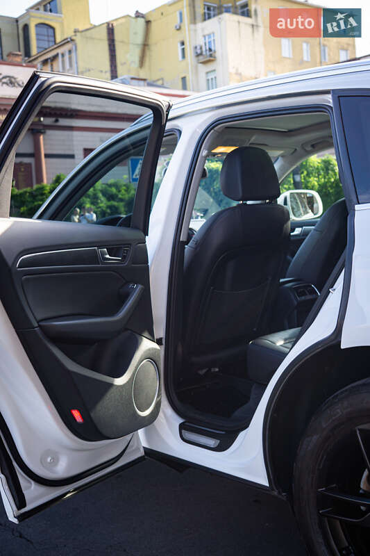 Внедорожник / Кроссовер Audi Q5 2016 в Одессе