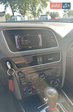 Внедорожник / Кроссовер Audi Q5 2011 в 