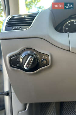 Внедорожник / Кроссовер Audi Q5 2011 в 