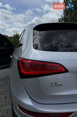 Внедорожник / Кроссовер Audi Q5 2012 в 