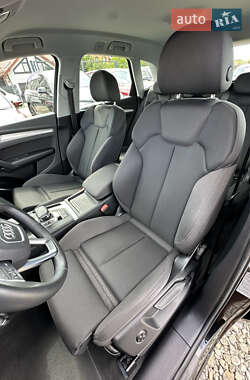 Внедорожник / Кроссовер Audi Q5 2021 в 