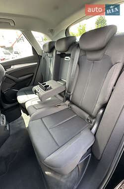 Внедорожник / Кроссовер Audi Q5 2021 в 