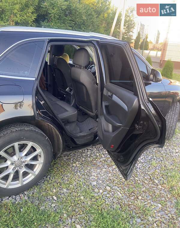 Внедорожник / Кроссовер Audi Q5 2011 в Хмельницком