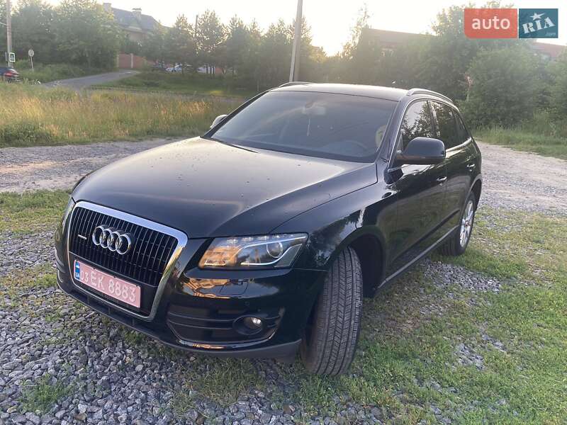 Внедорожник / Кроссовер Audi Q5 2011 в 