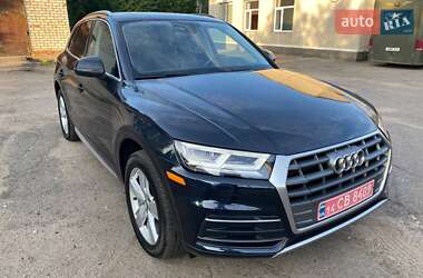 Позашляховик / Кросовер Audi Q5 2018 в 