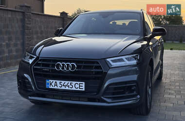 Внедорожник / Кроссовер Audi Q5 2020 в 