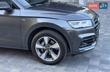 Внедорожник / Кроссовер Audi Q5 2020 в 