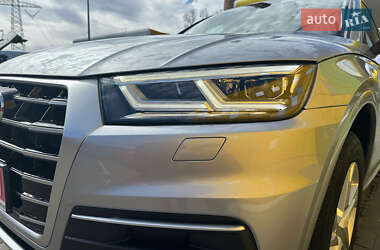 Внедорожник / Кроссовер Audi Q5 2019 в 