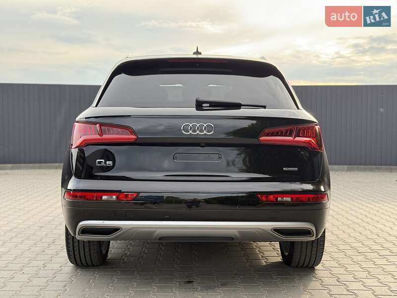 Внедорожник / Кроссовер Audi Q5 2020 в Тернополе