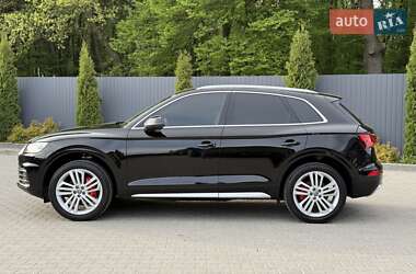 Внедорожник / Кроссовер Audi Q5 2020 в 
