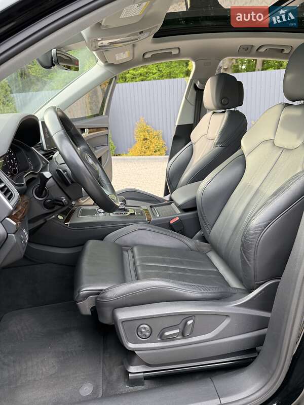 Внедорожник / Кроссовер Audi Q5 2020 в Тернополе