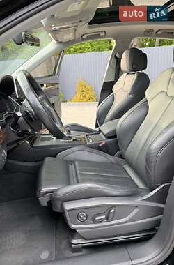 Внедорожник / Кроссовер Audi Q5 2020 в 