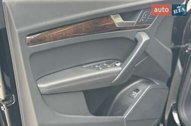 Внедорожник / Кроссовер Audi Q5 2020 в 