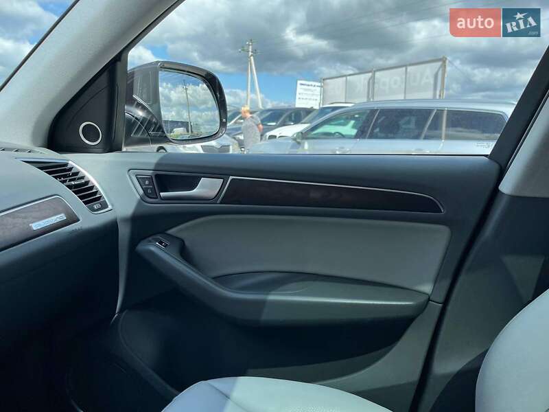 Позашляховик / Кросовер Audi Q5 2014 в Львові