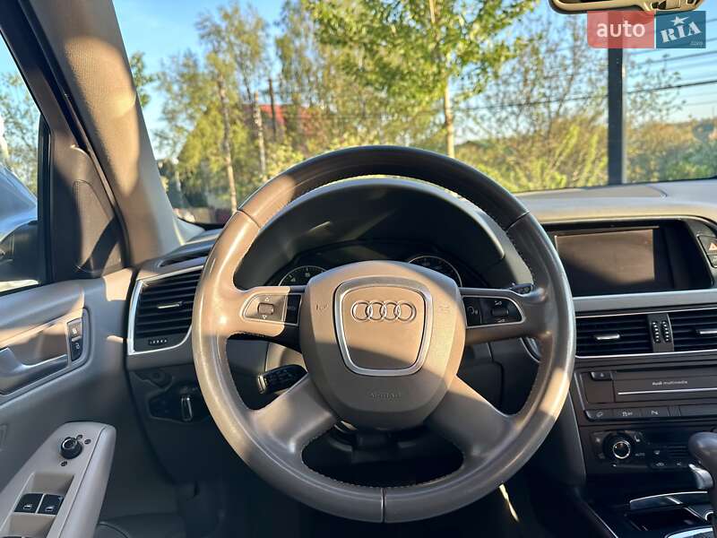 Внедорожник / Кроссовер Audi Q5 2010 в Виннице