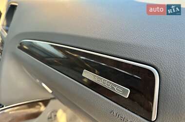 Внедорожник / Кроссовер Audi Q5 2010 в 