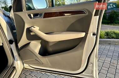 Внедорожник / Кроссовер Audi Q5 2010 в 