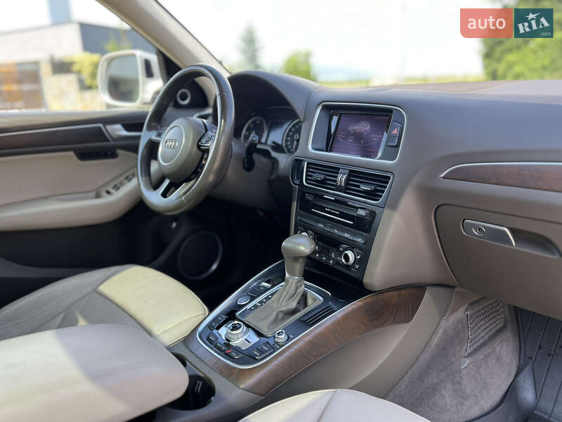 Внедорожник / Кроссовер Audi Q5 2015 в Стрые