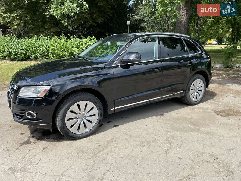 Внедорожник / Кроссовер Audi Q5 2012 в Луцке