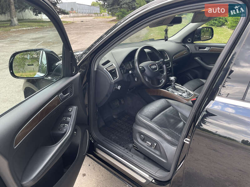 Внедорожник / Кроссовер Audi Q5 2012 в Луцке