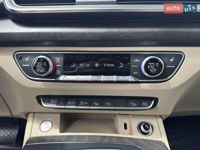 Внедорожник / Кроссовер Audi Q5 2018 в Бурштыне