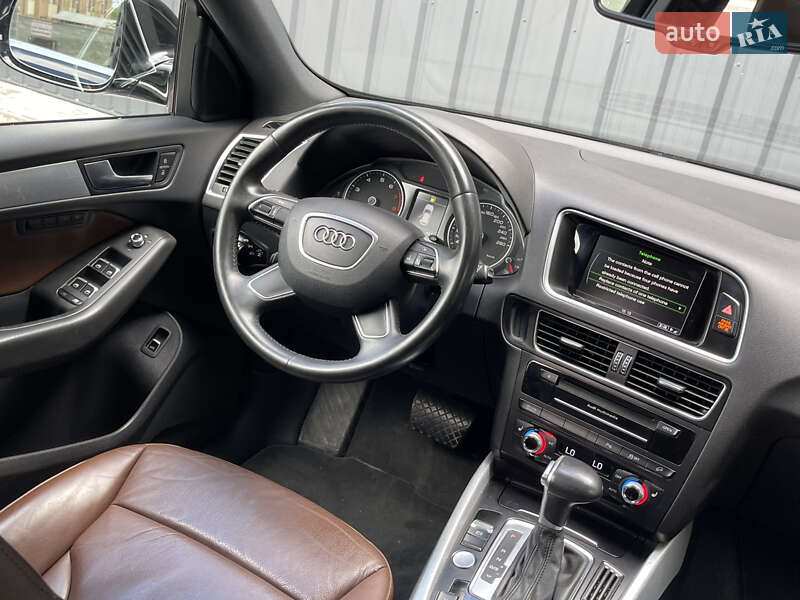 Внедорожник / Кроссовер Audi Q5 2016 в Ровно