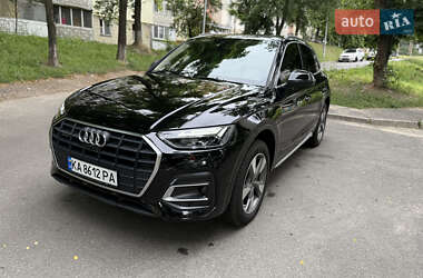 Внедорожник / Кроссовер Audi Q5 2022 в 